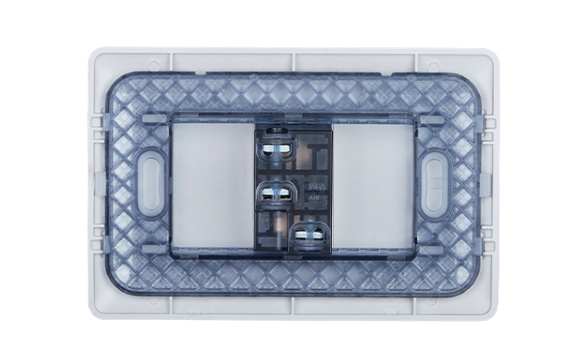 Enchufe simple bipaso 10/16A  champagne certificado