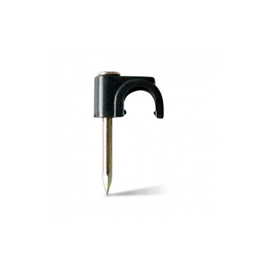 Estuche de grampas negras coaxial 6mm 50U