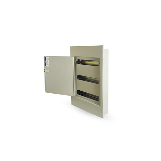 Gabinete metálico embutido de 54 modulos IP41