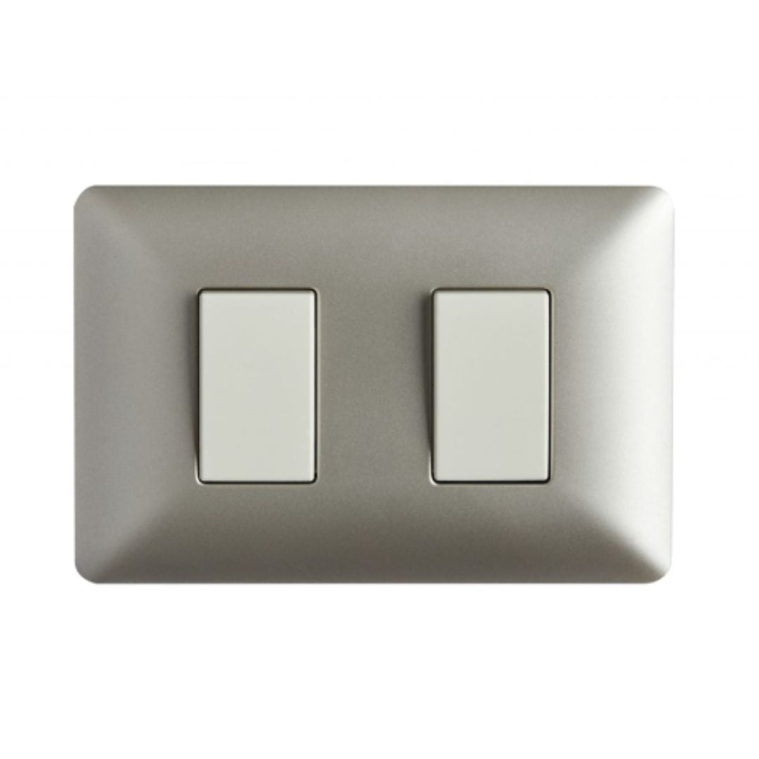 Interruptor doble 9/15 champagne certificado