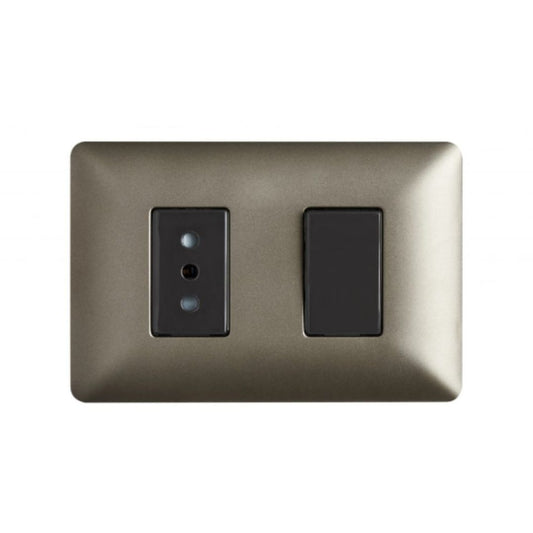 Interruptor  + toma corriente 10A simple certificado