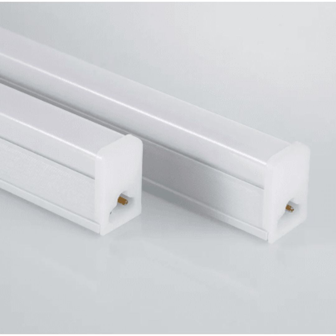 Tubo cuadrado led T5 con swicht y base 60cm 9w luz fría