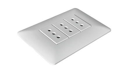 Enchufe triple blanco 10A certificado