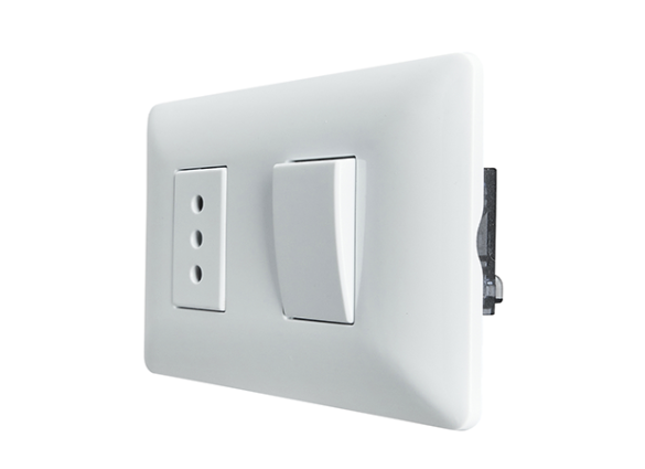 Enchufe simple 10A + toma usb blanca certificado