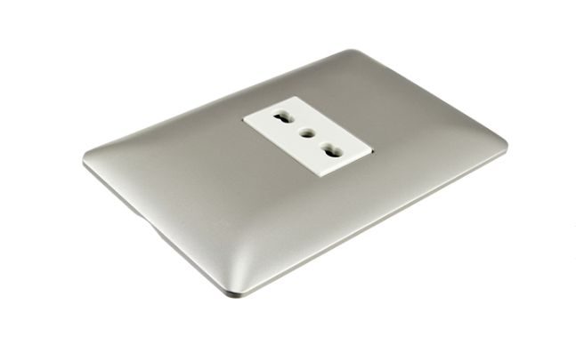 Enchufe simple bipaso 10/16A  champagne certificado