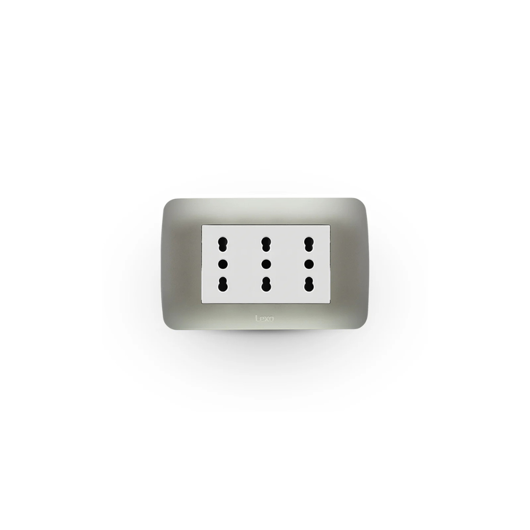 Enchufe triplex 10/16A color plata certificado