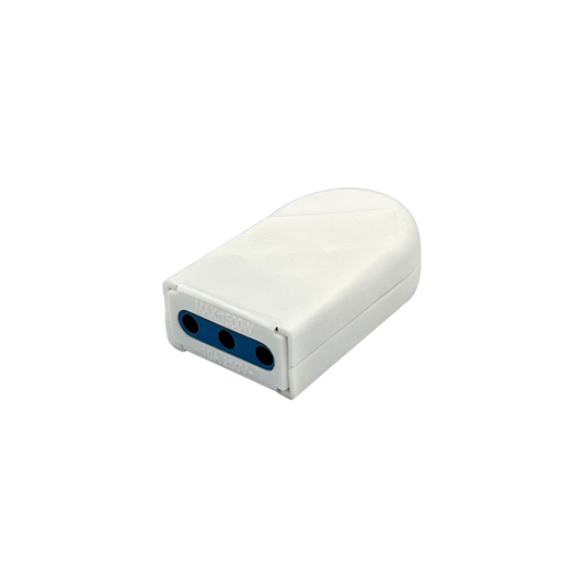 Enchufe hembra 3P 10A blanco certificado