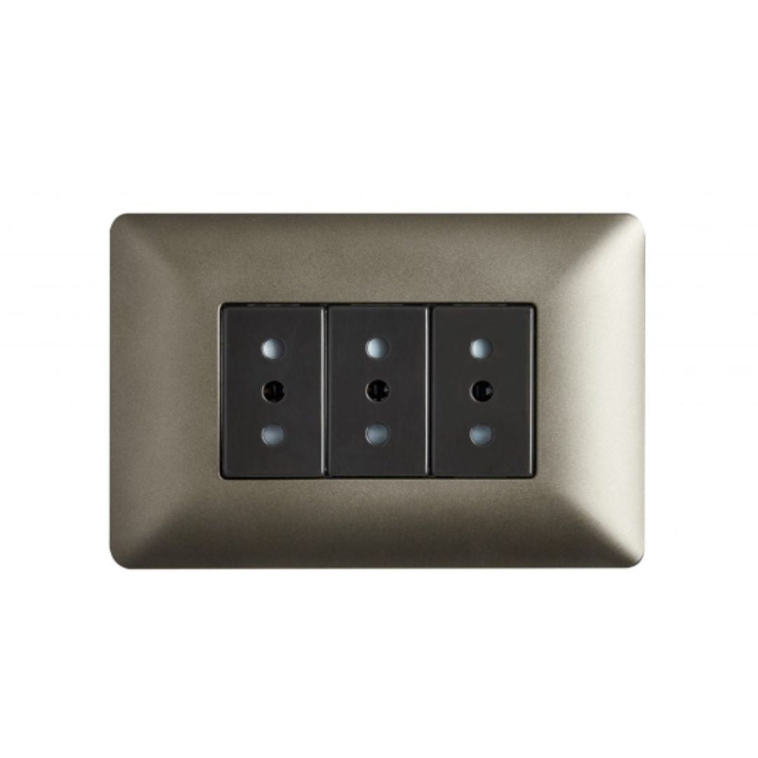 Enchufe triple café 10A certificado